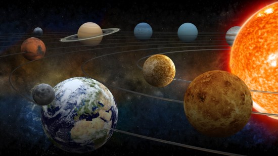 Aristarco de Samos fue la primera persona conocida que propuso el modelo heliocéntrico del sistema solar.