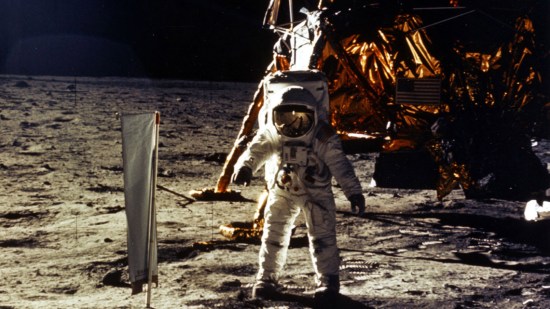 Astronauta en la Luna