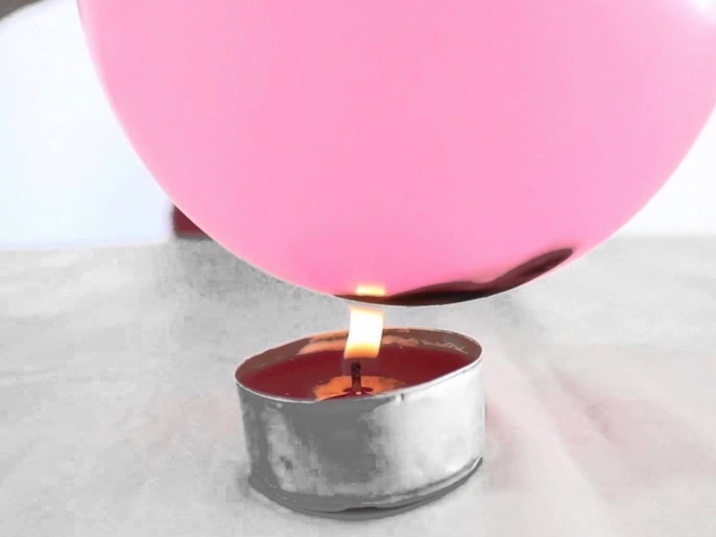 Experimentos con globos navideños. YouTube.