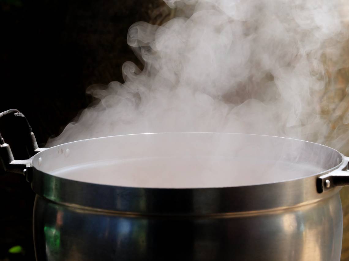 Olla con vapor
