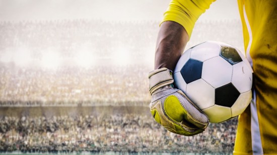 ¿Por qué en fútbol a los delanteros se le llama también arietes?