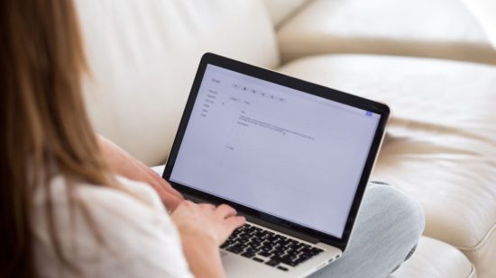Cómo configurar Gmail para recibir el correo electrónico en el ordenador