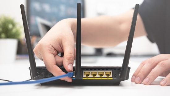 Cómo conectar el módem al router