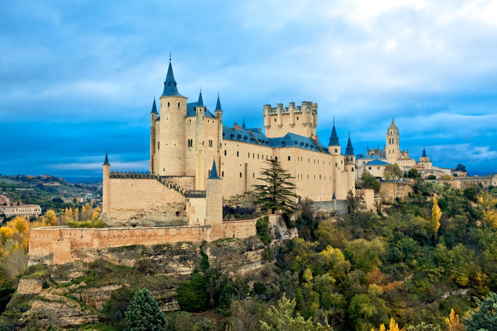 ciudades menos pobladas de España