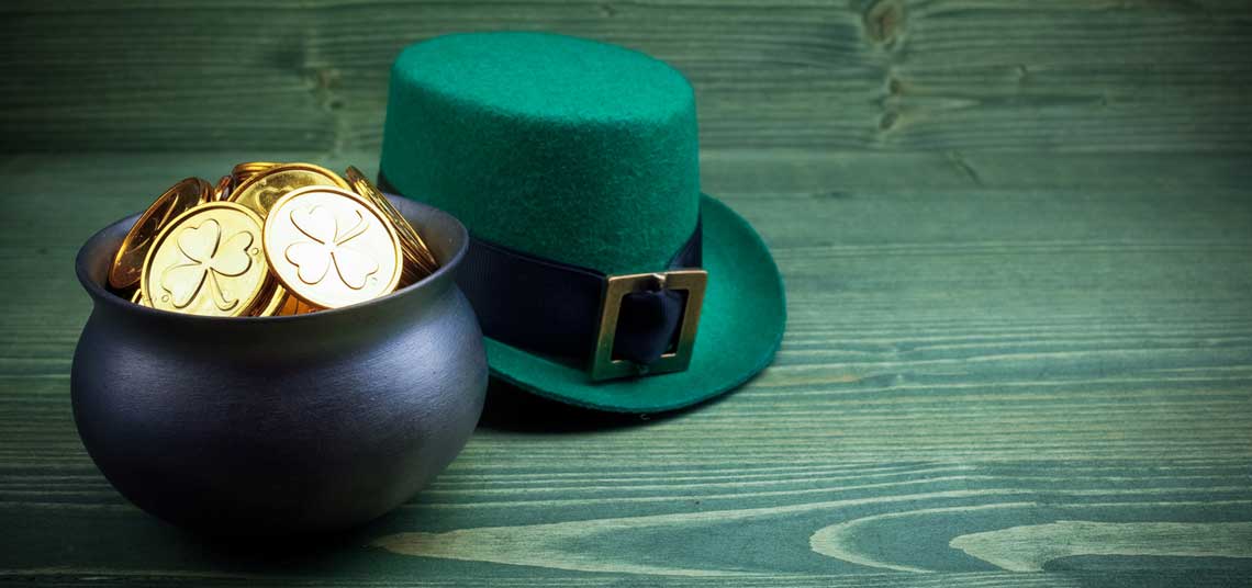 Gorro de leprechaun y olla de oro
