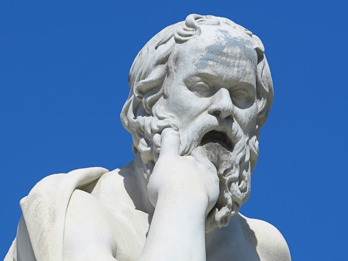 Estatua de Sócrates en la Academia de Atenas.
