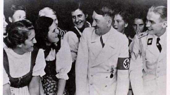 BDMconHitlerC