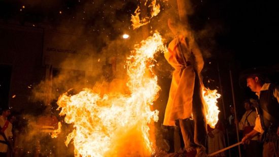 Quema de brujas
