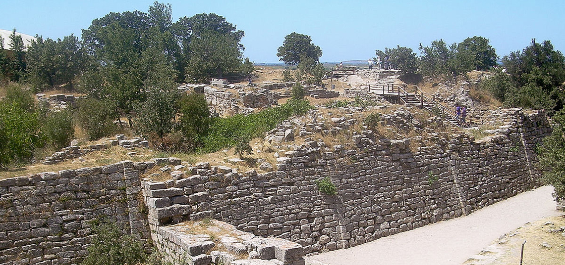 Ruinas de los muros de Troya