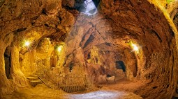 Derinkuyu, la ciudad subterránea más grande y profunda del mundo