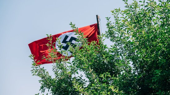 ¿Por qué la esvástica es el símbolo nazi?