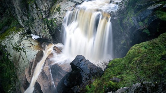5 cascadas impresionantes de España que no te puedes perder