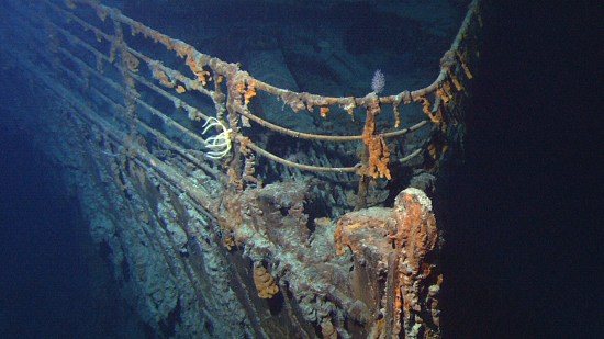 Titanic proa hundido