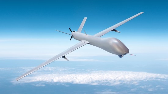 Dron militar