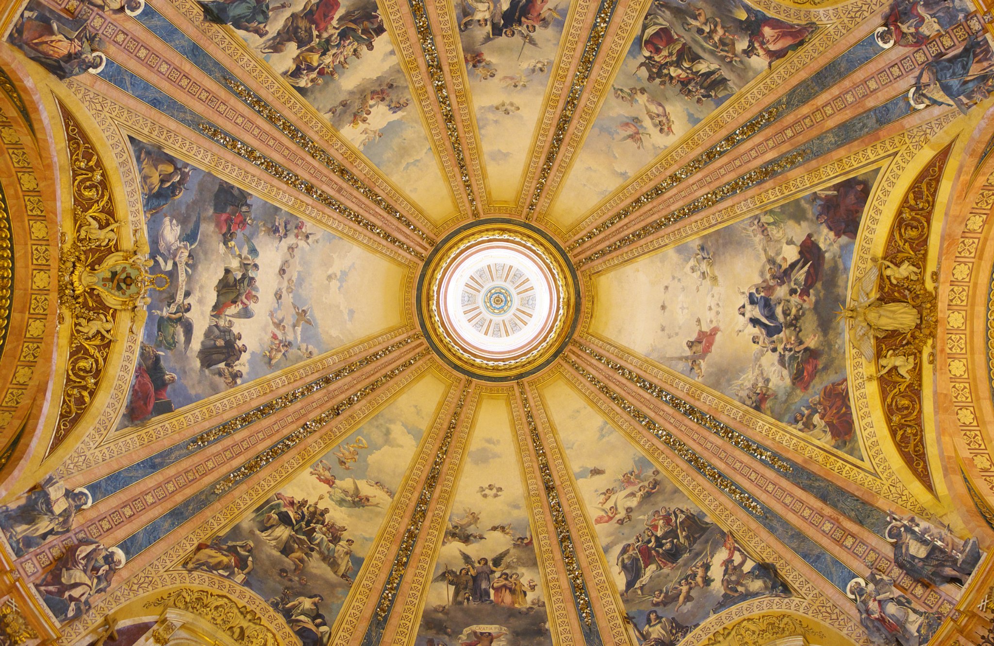 El impresionante legado arquitectónico de Madrid: descubre la cuarta cúpula más grande del mundo