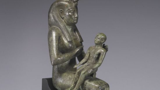 Isis amamantando a Horus