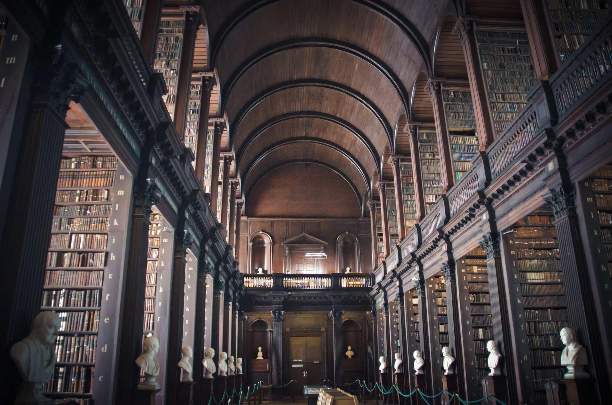 Biblioteca antigua