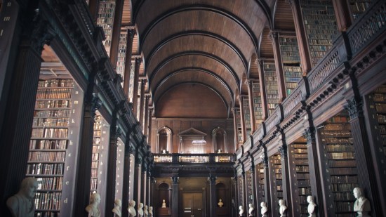 Biblioteca antigua