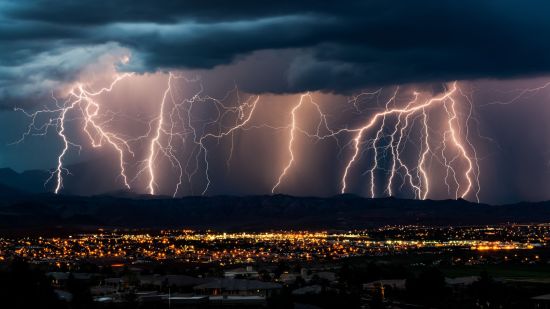 Tormenta descomunal