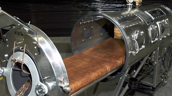 Iron_lung_CDC
