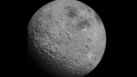 Luna Cara Oculta