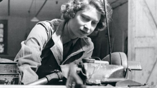 ¿Sabías que Isabel II se alistó en el Ejército durante la Segunda Guerra Mundial?