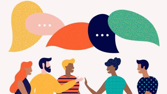 Personas hablando