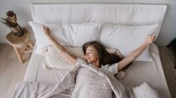 Joven despertando