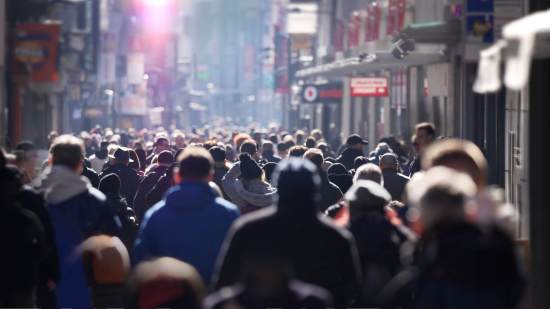 Calle con gente