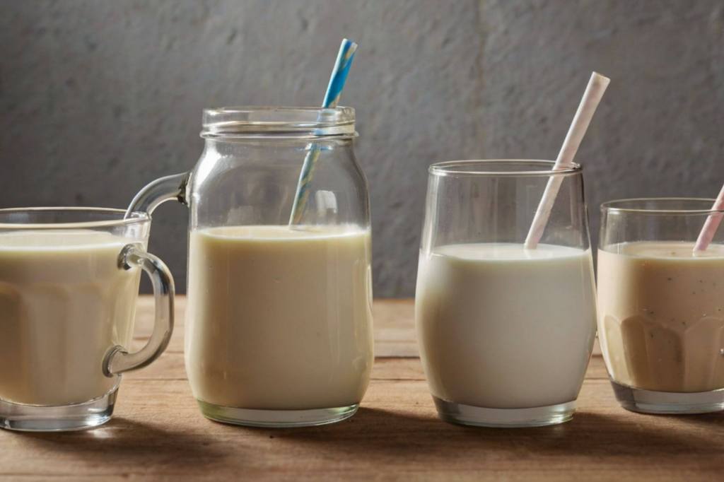 Leche derramándose al hervir