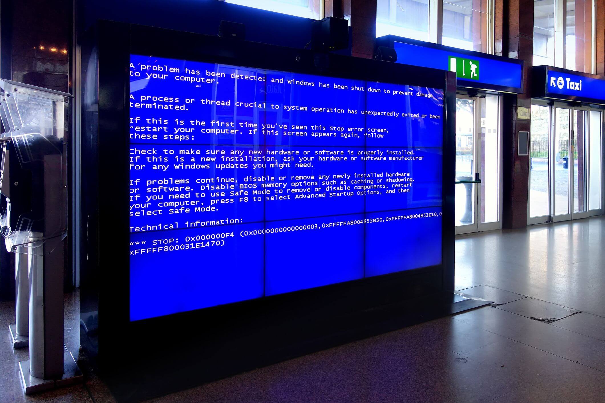 Un apagón informático global provoca problemas en sectores clave