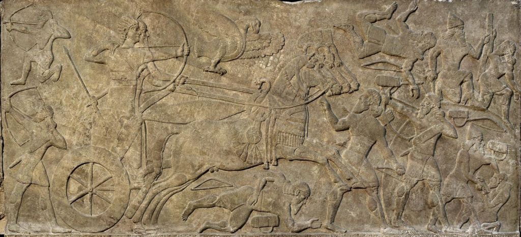 Relieve neoasirio con carro y arqueros