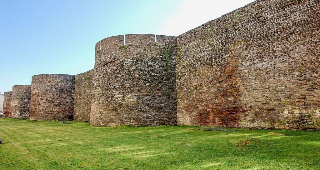 Murallas romanas de la ciudad de Lugo