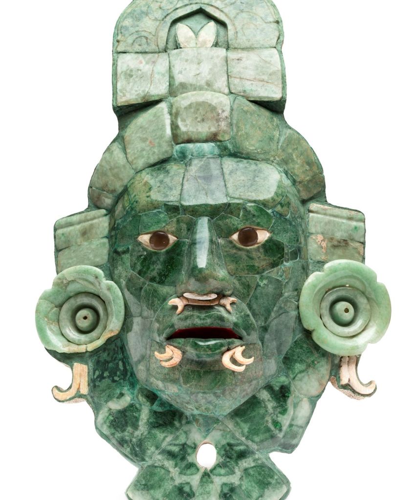 Máscara funeraria de jade