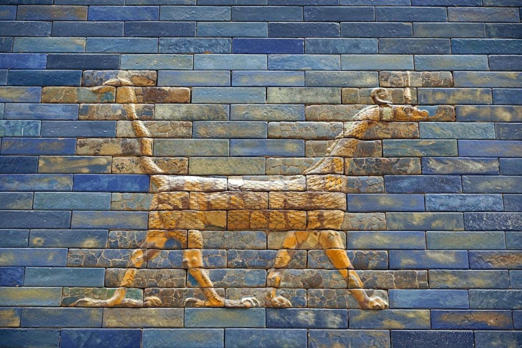 Dragón mesopotámico en ladrillo vidriado, Puerta de Ištar, Pergamonmuseum