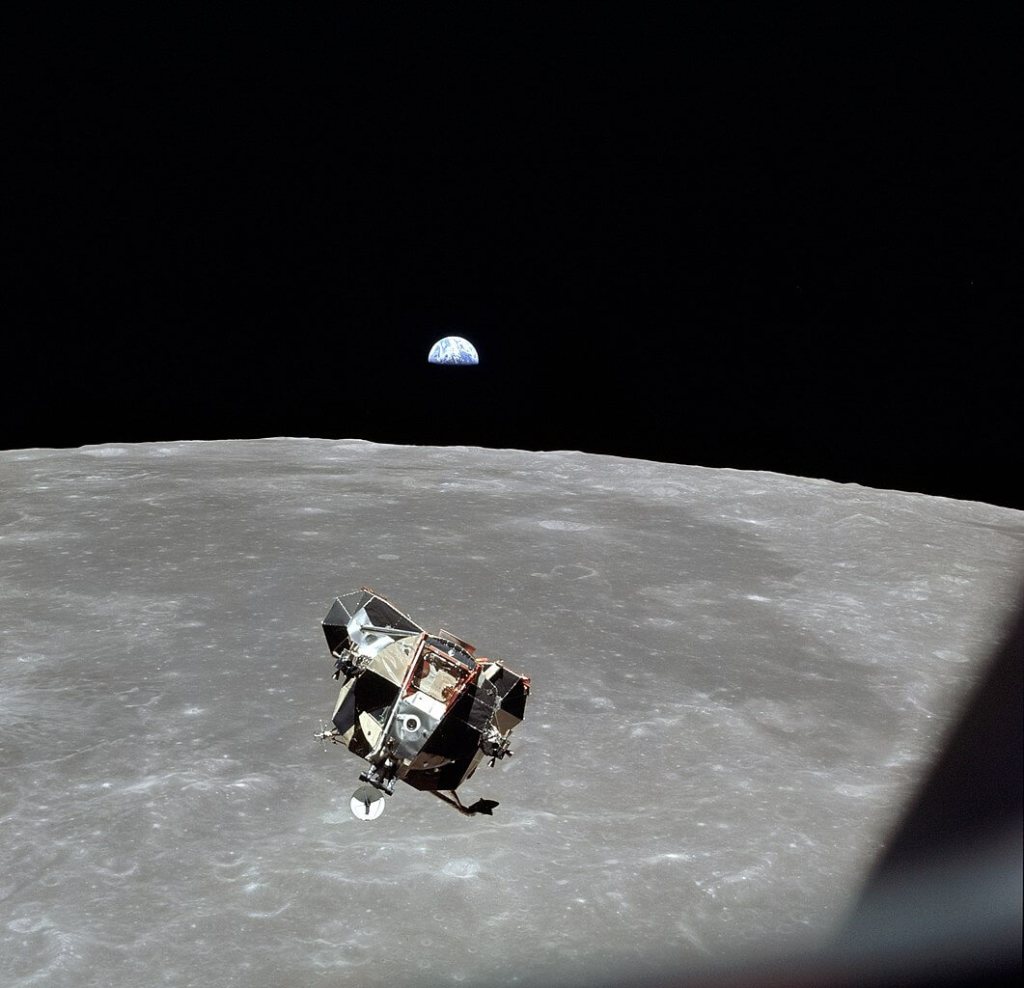Apollo 11. Wikipedia
Exploración lunar