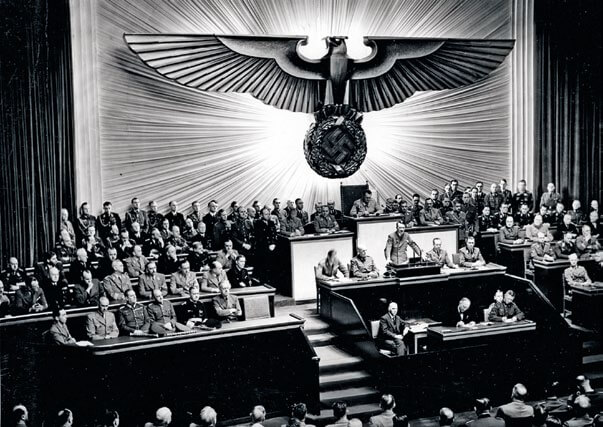 Hitler declara la guerra a Estados Unidos