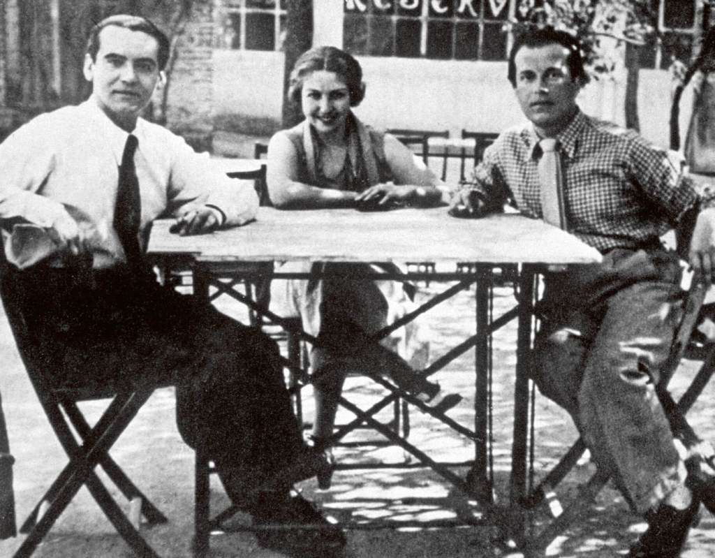 María Teresa León entre Lorca y Alberti