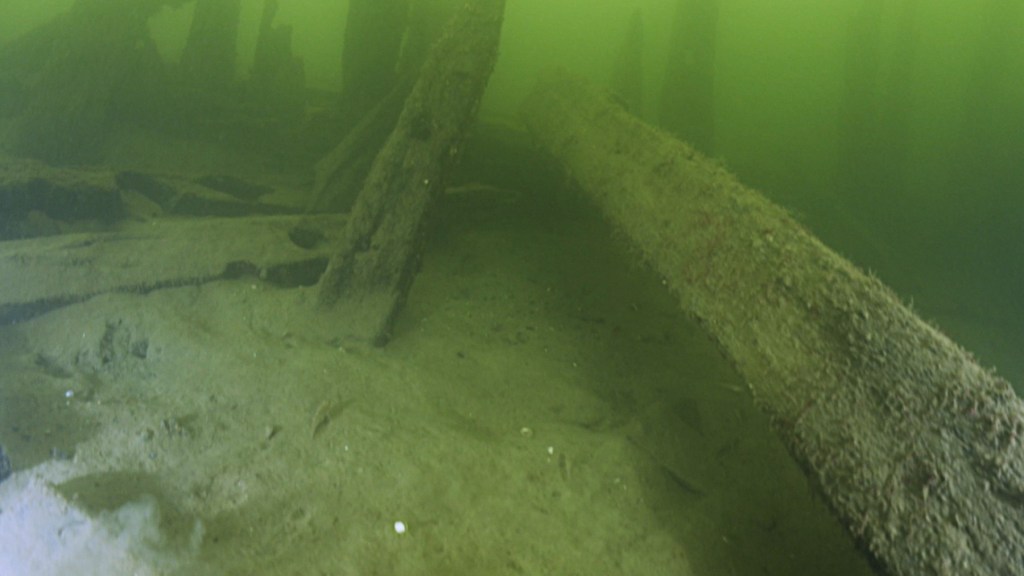 Pecio Wreck 5
