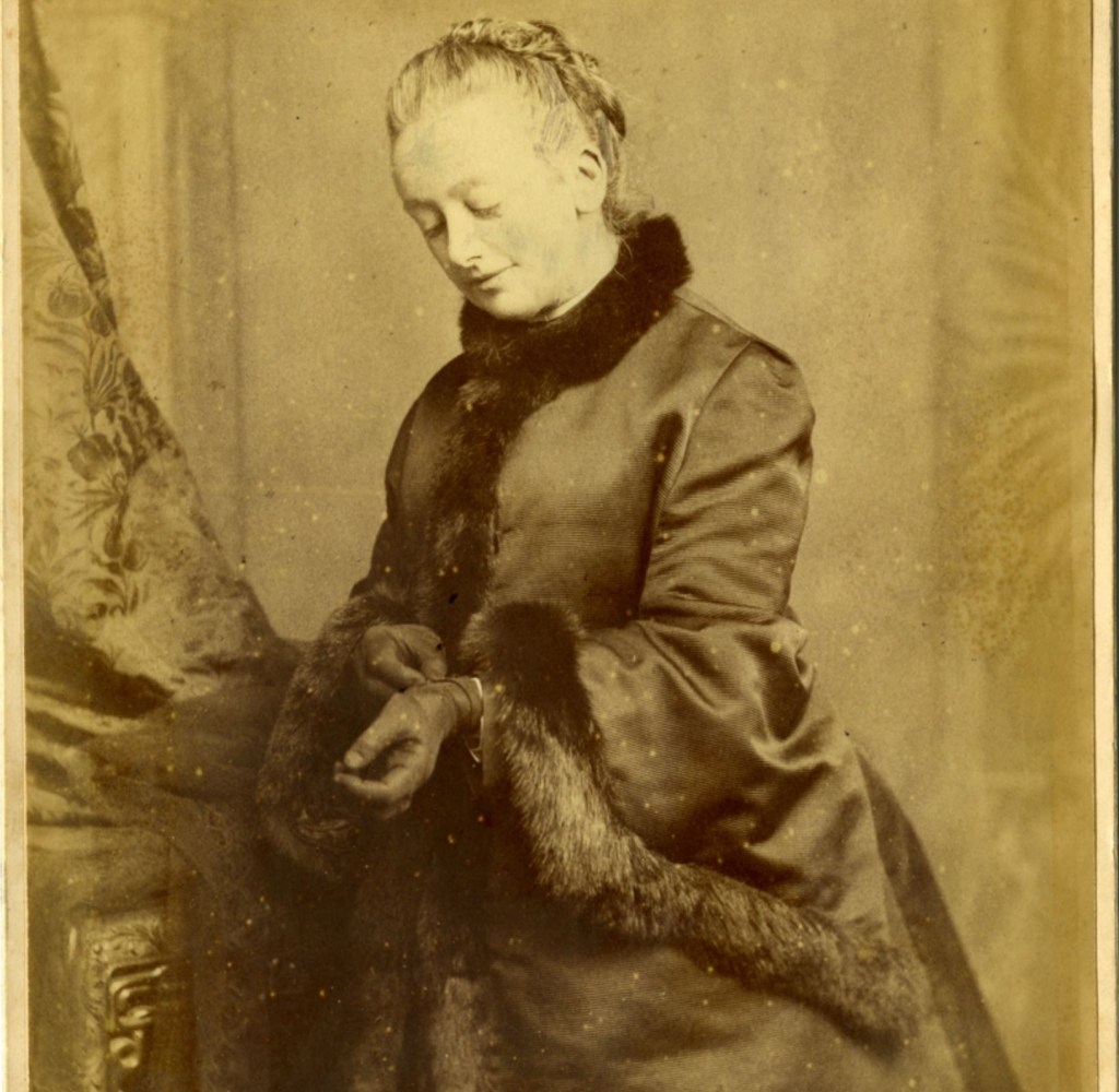 Retrato de Amelia B. Edwards