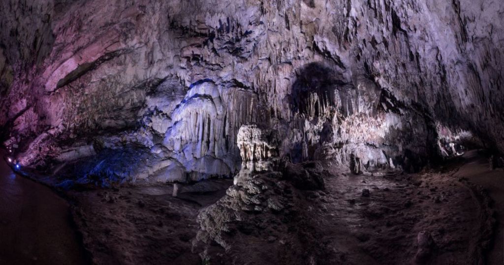 Estalactitas en Pertosa-Auletta
