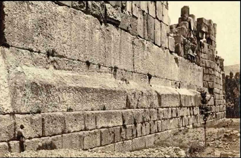 Trilito de Baalbek