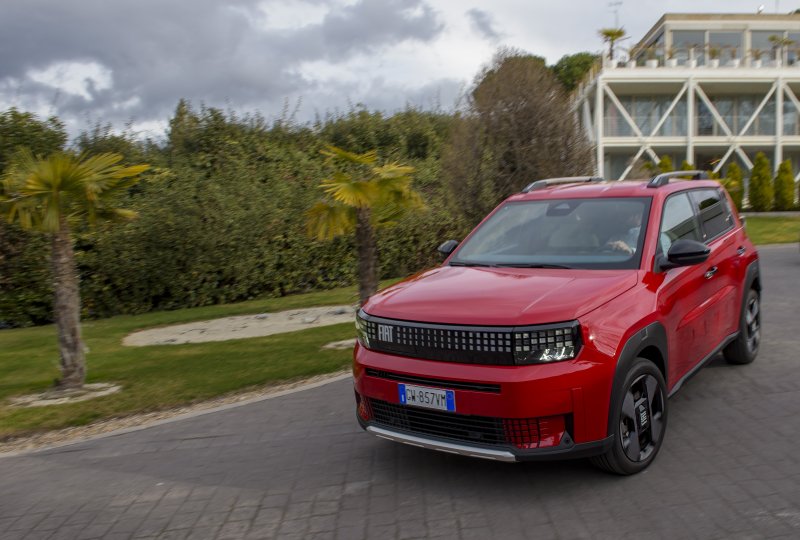 Fiat Grande Panda en color rojo
