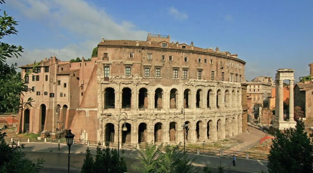 Teatro de Marcelo en Roma