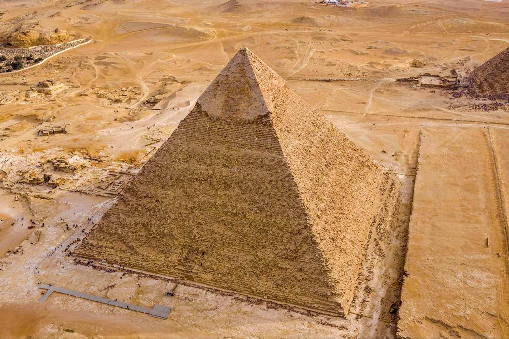 Vista aérea de la Gran Pirámide de Giza