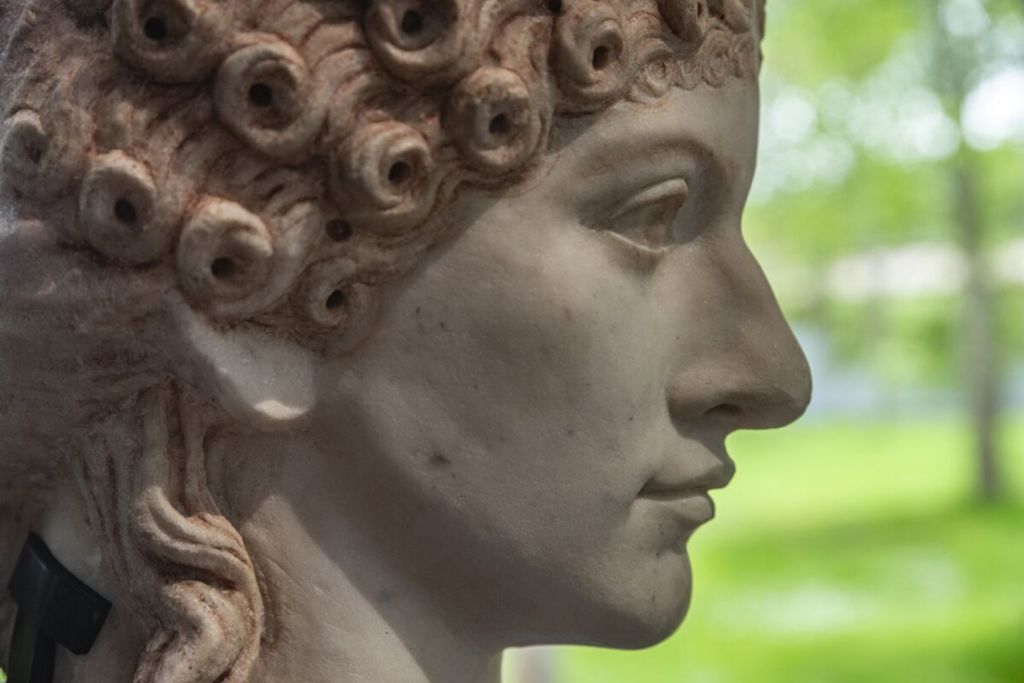 Testimonios materiales que permiten reconstruir la vida cotidiana de las mujeres en la antigua Pompeya