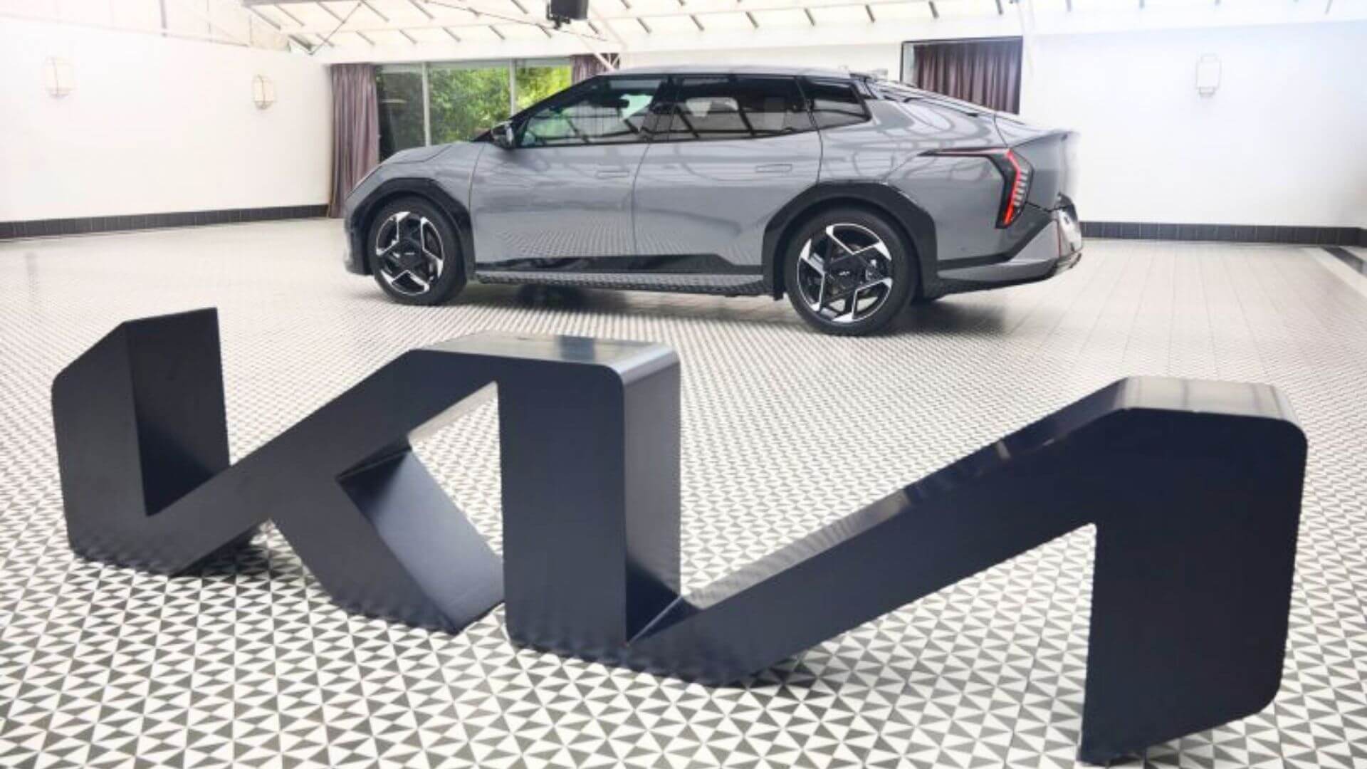 Kia EV4