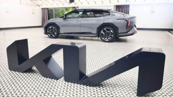 Kia EV4