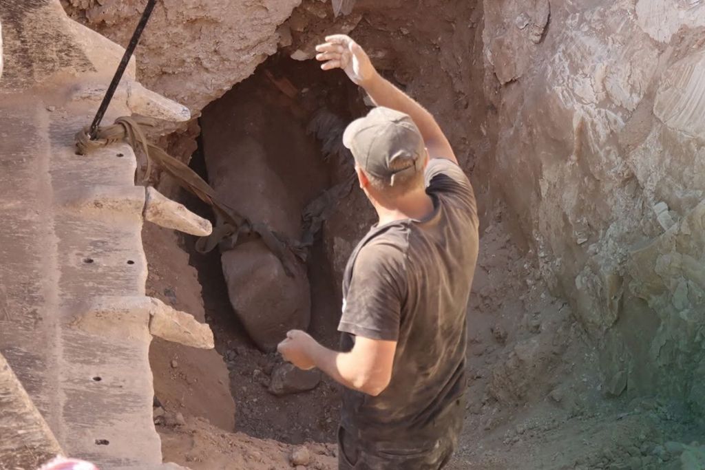 Arqueólogos trabajando en el lugar del hallazgo